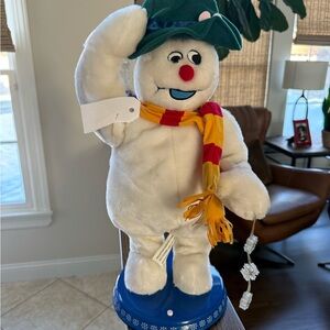Frosty the  Snowman Plush with Green Hat and Scarf sings frosty the Snowman song